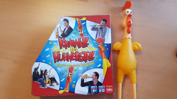 Bild #1 Krawall im Hühnerstall