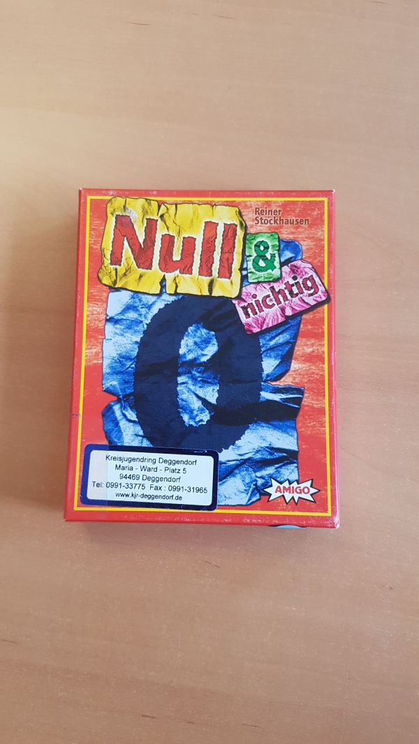 Bild #1 Null & nichtig
